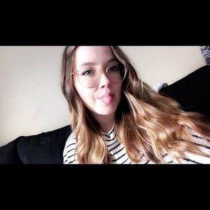 Meet your Posher, Jade